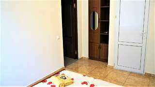 Гостиница Пегас Геленджик Стандартный двухместный номер с 1 кроватью или 2 отдельными кроватями-5