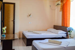 Гостиница Пегас Геленджик Трехместный номер Делюкс с видом на море-12